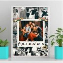 Ver imagem 2 de Quadro Decorativo Friends Colagem 33x24cm - com vidro:Madeira branca