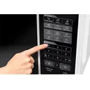 Ver imagem 2 de Micro-ondas Midea 20l Preto 127v Mras22