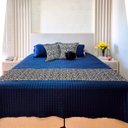 Ver imagem 2 de Peseira Cama Casal Queen Decorativa + 4 Capa Almofada Preto