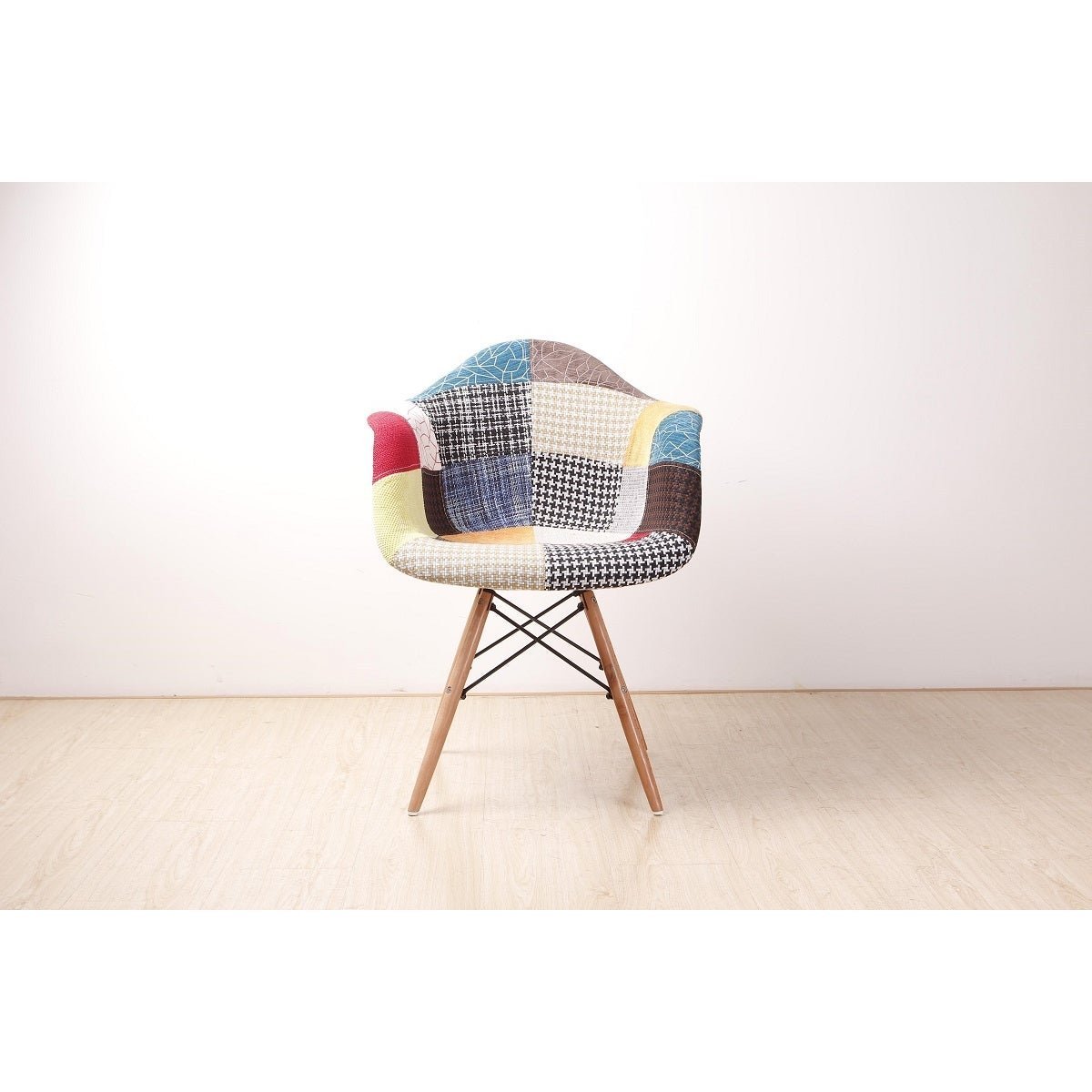Cadeira Charles Eames Patchwork com Braços - 4