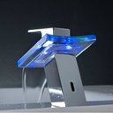 Ver imagem 3 de Torneira Misturador Monocomando Cascata LED Vidro Banheiro Florence