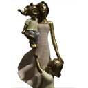 Ver imagem 1 de Estatua Escultura Mãe Casal de Filho de Colo e Filha