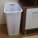 Ver imagem 4 de Cesto Para Roupas Organizador Lavanderia 47 Litros Plástico Branco