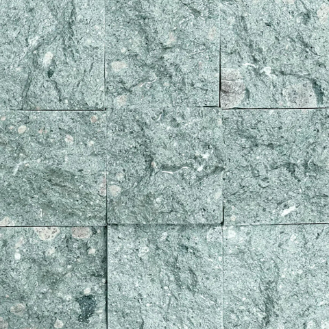 Pedra Natural Hijau Bruta 20x20 - 1m²