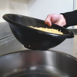 Escorredor de Massa e Arroz Legumes Macarrão Utensílio Coza Preto - 3 Escorredor de Massa e Arroz Legumes Macarrão Utensílio Coza Preto - 3