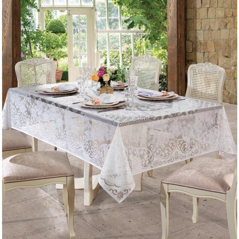 Toalha de Mesa Retangular 8 Lugares de Crochê Rosas 1,55 x 2,50 M | Lepper