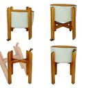 Ver imagem 7 de Kit 2 Puff Banqueta Redondo Zoe Corino Caramelo e Linho Gelo Decorativo Base de Madeira - Arkell