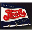 Ver imagem 2 de Porta Chaves Pepsi Cola Em Mdf Tamanho 19,6 X 16,5 Cm