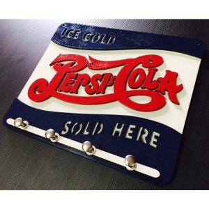 Porta Chaves Pepsi Cola Em Mdf Tamanho 19,6 X 16,5 Cm