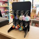 Ver imagem 1 de Display de Balcão Preto para Produtos 30x20x15cm com 8 Ganchos Aço