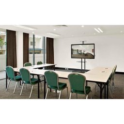 Pedestal de Chão C/Sup para Vídeo Conferência, Prateleira, Rodízios - TVs de 32 a 65" - Preto - A06 - 2