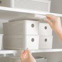 Ver imagem 2 de Kit Caixas Organizadoras com Tampa Flow 3l 5,4l e 12l Bege Empilháveis Lavanderia Closet