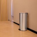 Ver imagem 3 de Lixeira Inox Tramontina com Pedal Loop 30l Fechamento Softclose 94547/030