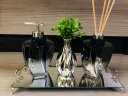 Ver imagem 1 de Kit Lavabo Luxo Preto Prata 4 Peças Aromatizador Sabonete