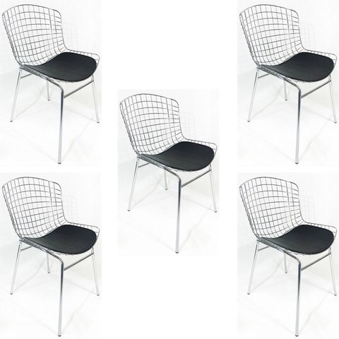 Kit 5 Cadeiras BERTÓIA cromada assento preto tubular - Poltronas do Sul