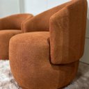 Ver imagem 2 de Poltrona Beatriz Bouclé ? Estopar | Conforto, Estilo e Sofisticação para Sala e Recepção