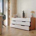 Ver imagem 4 de Cômoda Madri 6 Gavetas Branco/Freijó - Panorama Móveis
