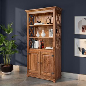 Livreiro Estante Rústica com Prateleiras Detalhe X em Madeira Maciça com 2 Portas - Natural