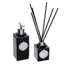 Ver imagem 1 de Kit Lavabo 2 Produtos Vidros Pretos Enfeites Prateados - Fragrância: Mel e Limão