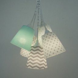 Lustre Pendente Cacho Quarto Bebê Crie Casa Cinza, Branco e Verde Água - 4