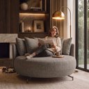 Ver mais imagens de Poltrona Redonda Decorativa com 6 Almofadas 150cm Soho Confort