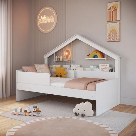 Cama Infantil com Proteção Lateral 106cm x 200,3cm Moldura Casinha com Livreiro Cor:Branco