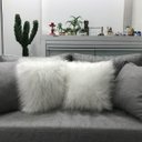 Ver imagem 2 de Kit 3 Capas Almofada Premium Pelúcia Pelo Alto 40x40cm Cor: Branco