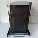 Ver imagem 5 de Lixeira Dupla 15l Slim para Armário Preta com Corrediças Deslizantes Schmitt
