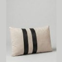Ver imagem 1 de Almofada Decorativa 55x35 com Fibra Siliconada Vitória Hope Bouclé Off/courino Preto