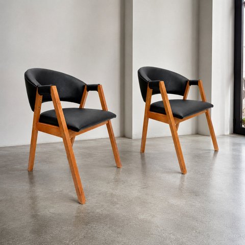 Kit 2 Poltronas Ergõnomicas Design Elegante & Versátil em Durango Preto