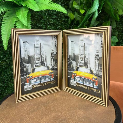 Porta Retrato Duplo Vertical em Madeira Detalhado 15x21 Luxo:marrom C/ Bege Ripado