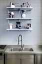 Ver imagem 6 de Prateleira Andorra 98x30cm Aço Branco com Kit Fixação - Durabilidade e Resistencia