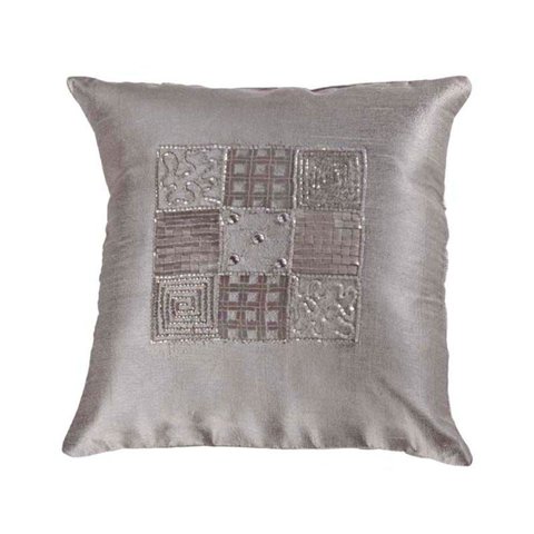 Capa de Almofada Decorativa Bordada Cinza com Miçangas e Pedrarias – 30 x 30 cm