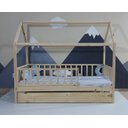 Ver imagem 1 de Bicama Solteirão Casinha Montessoriana Madeira Maciça Pinus - Verniz Incolor - Grade Vertical Comple