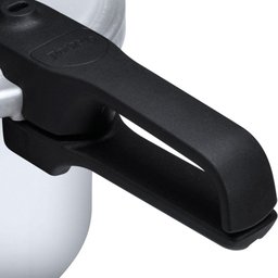 Panela de Pressão 4,5 L Rochedo com Fechamento Externo Alumínio Antiaderente Clássico e Tampa Polida - 14 Panela de Pressão 4,5 L Rochedo com Fechamento Externo Alumínio Antiaderente Clássico e Tampa Polida - 14