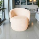 Ver mais imagens de Poltrona Decorativa Beatriz Orgânica Couro Bege