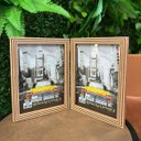 Ver imagem 1 de Porta Retrato Duplo Vertical em Madeira Detalhado 15x21 Luxo:marrom Avermelhado C/ Bege Ripado
