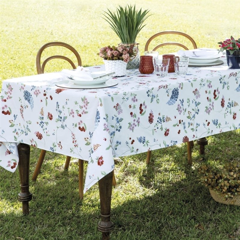 Toalha de Mesa Retangular Impermeável 6 Lugares - Mariela | MadeiraMadeira