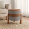 Puff Órion Couro Caramelo Linho Cinza Pés de Madeira - 6