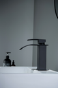 Ver imagem 2 de Torneira Misturador Monocomando Cascata Preto Fosco Quadrado Banheiro 1201PF GOWFF Misturador Baixo