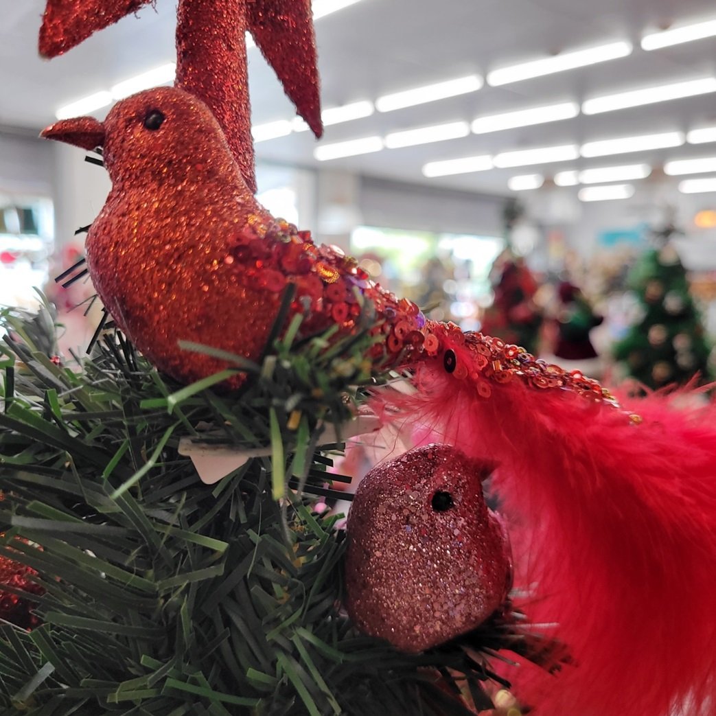 Árvore de Natal dourada: glamour e brilho na decoração natalina