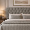 Ver imagem 2 de Cabeceira para Cama Casal Estofada Capitonê Luna Vilajo em Suede Cinza – 1,38 m
