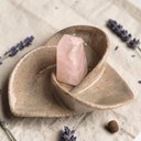 Ver imagem 1 de Peça em Cerâmica Artesanal com Ponta de Quartzo Rosa
