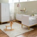 Ver imagem 1 de Kit Quarto Theo com Pés Square Natural - Berço + Cômoda 3 Gavetas e 1 Porta + Guarda-Roupa 2 Portas