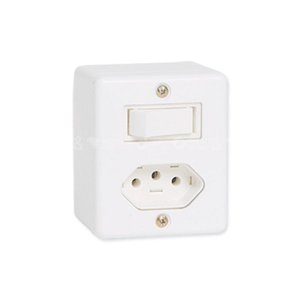 Interruptor Simples Externo com tomada 10A 250v - Ilumi