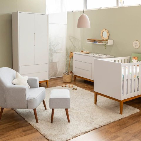 Kit Quarto Theo com Pés Square Mel - Berço + Cômoda 3 Gavetas e 1 Porta + Guarda-Roupa 2 Portas + Po