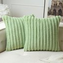 Ver imagem 1 de Kit C/ 2 Capas P/ Almofada em Pelucia Wave Soft 2 Lados – 50x50 Cm - Verde Sálvia
