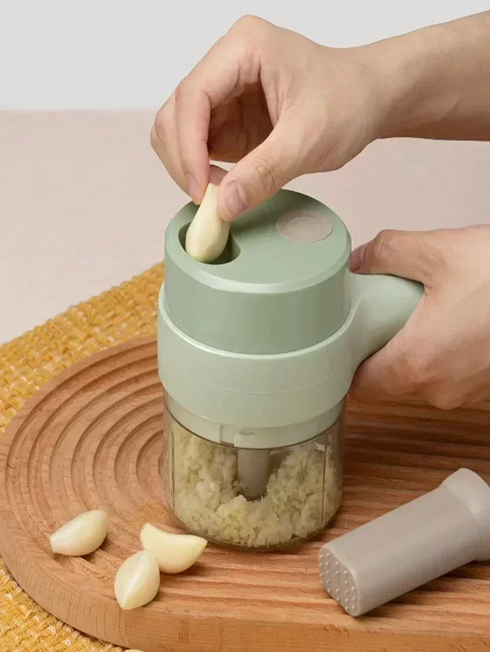 Ver imagem 6 de Cortador Triturador De Vegetais E Carnes Usb 4 Em 1 Sem Fio