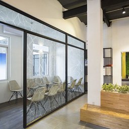 Pelicula Adesiva Vidro Residencial Modelo Teia de Dados Branco - 6