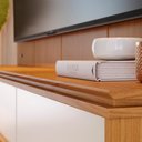 Ver imagem 4 de Painel Home Suspenso Loa para Tv até 75 Polegadas com Led Freijo-off White Matte Freijo-off White